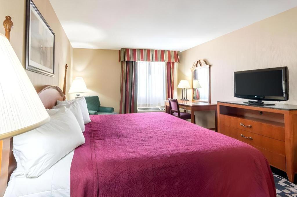 Quality Inn Ripley Exterior photo
